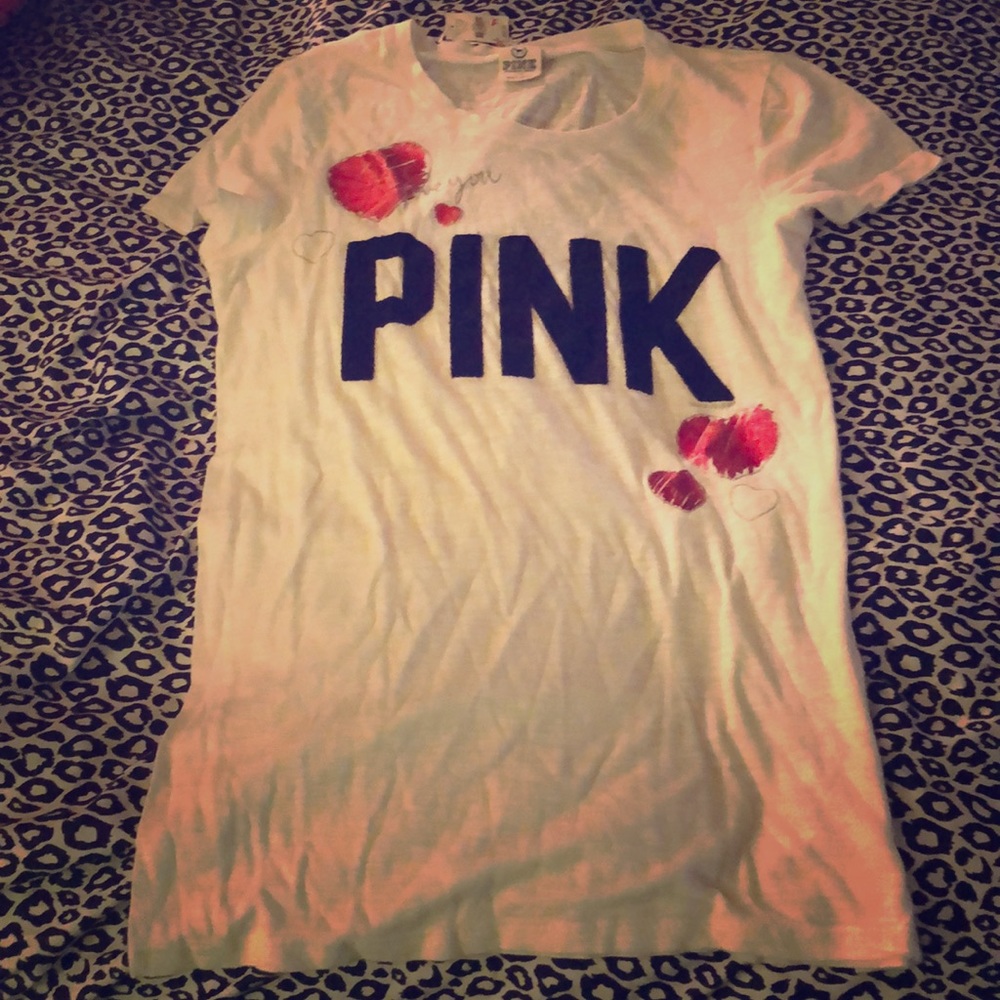Victoria’s Secret PINK t shirt
